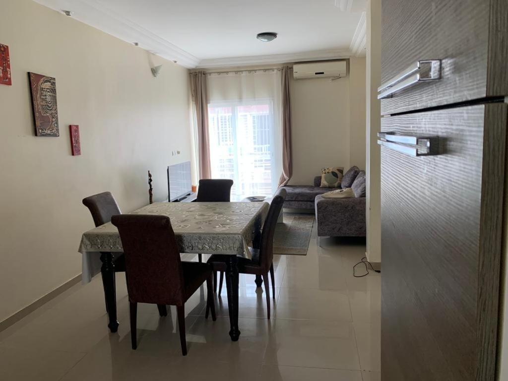 Appartement A Residence De La Paix ダカール エクステリア 写真